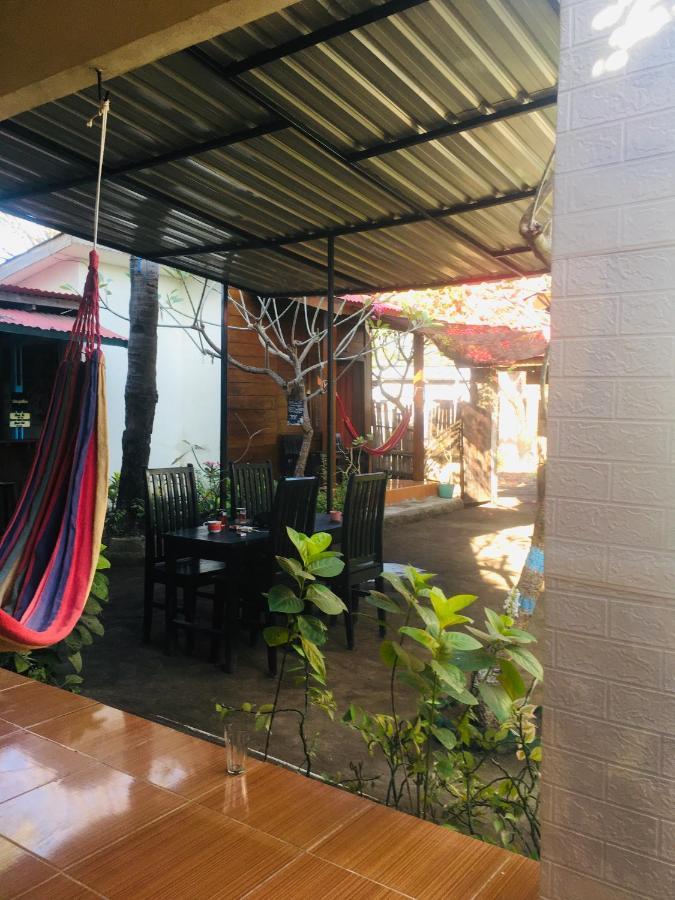 The Joe Bungalow Gili Trawangan Exterior photo